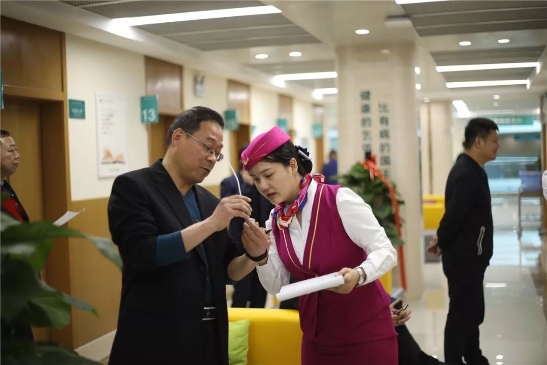 鞍山24小时套医保卡(北京医保卡使用指南)